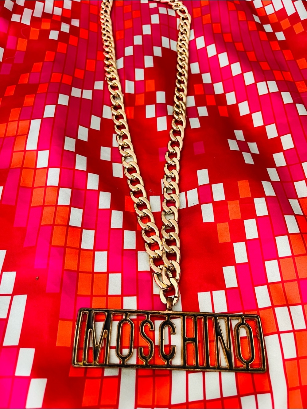 MOSCHINO RAPPERS GOLD DELIGHT NECKLACE - Picture 4 of 6